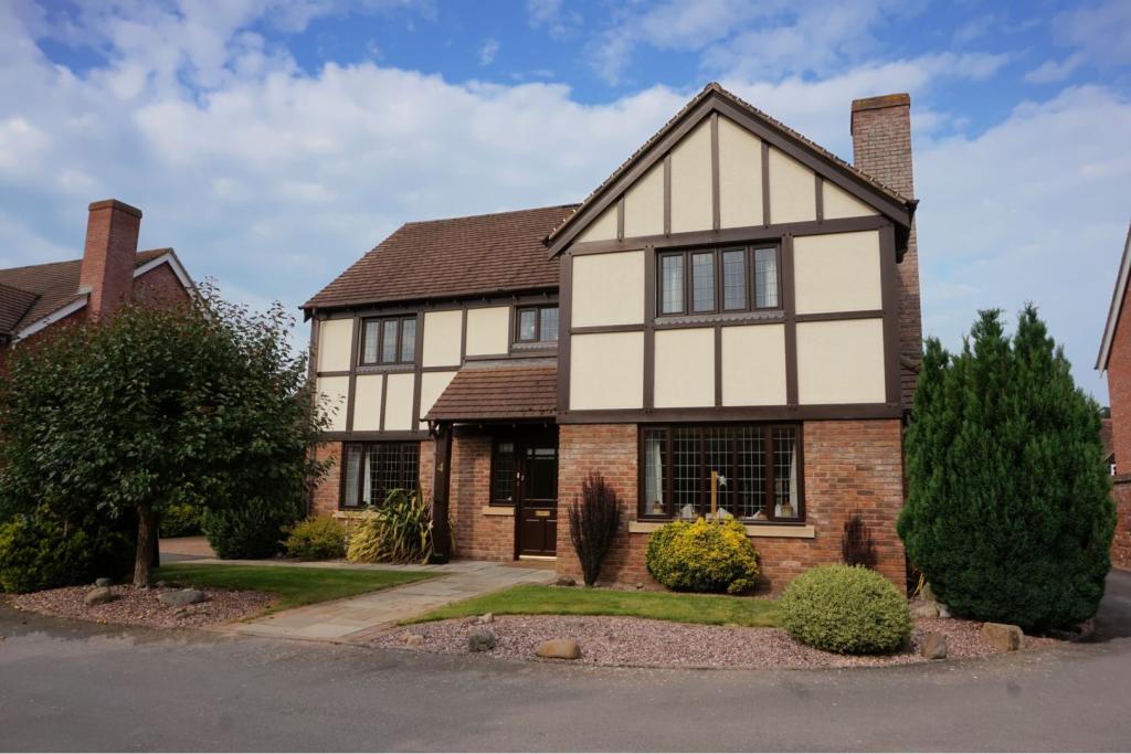4 bedroom detached house for sale in Manor Farm, Uffington, Shrewsbury, SY4
