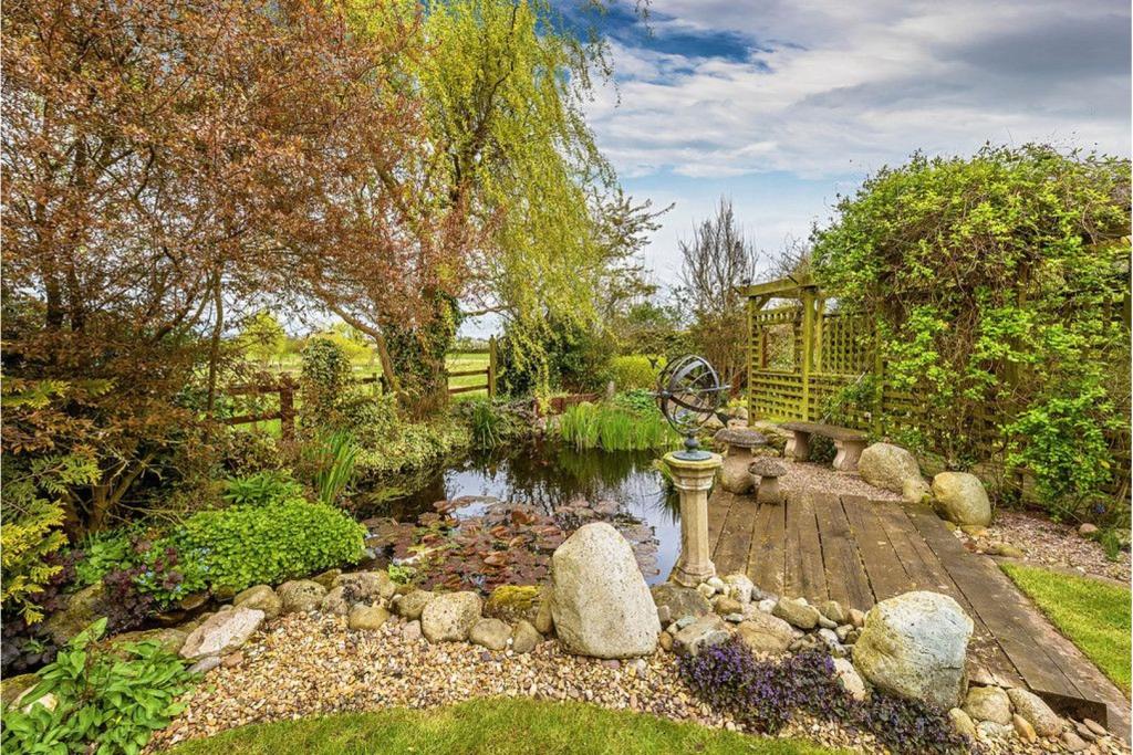 4 bedroom barn conversion for sale in Cherrington Manor Court, Newport