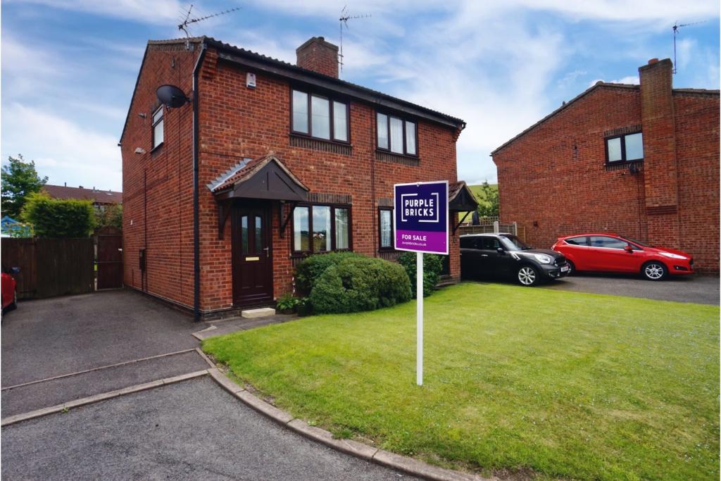 2 bedroom semidetached house for sale in Orford Rise, Galley Common, CV10