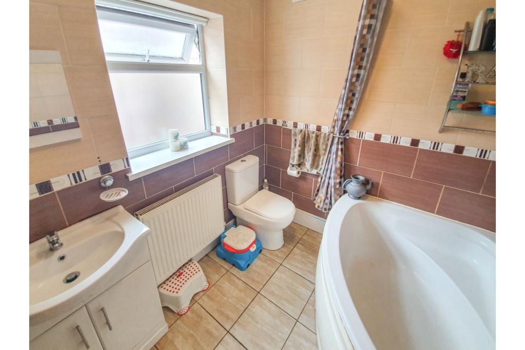 Additional property image - Sladefield Road, Birmingham, B8