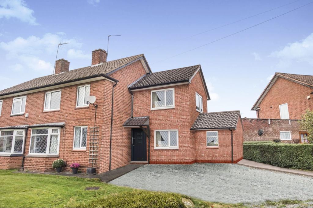 3 bedroom semidetached house for sale in Howley Grange Road, Halesowen