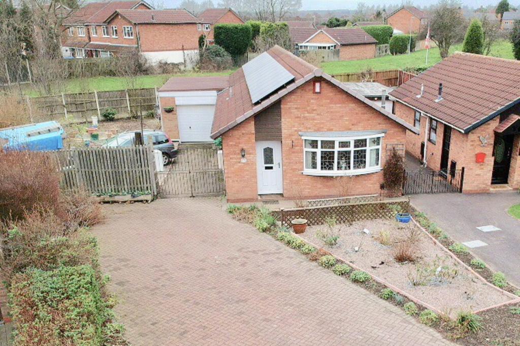3 bedroom detached bungalow for sale in Cherwell, Tamworth, B77