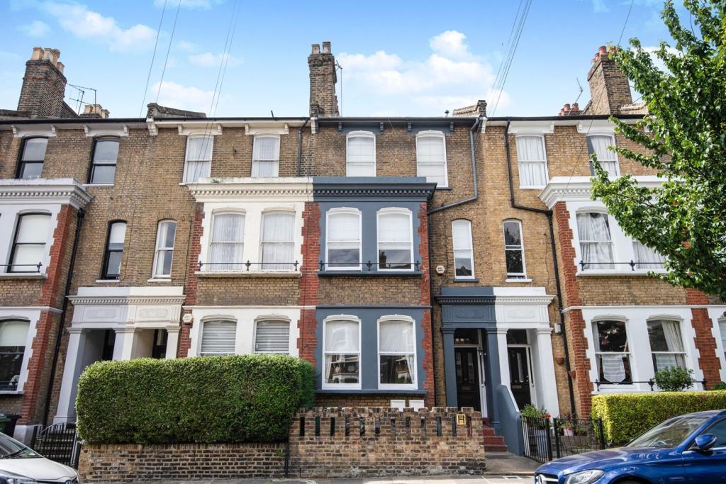 2 bedroom flat for sale in Burghley Road, Kentish Town, NW5