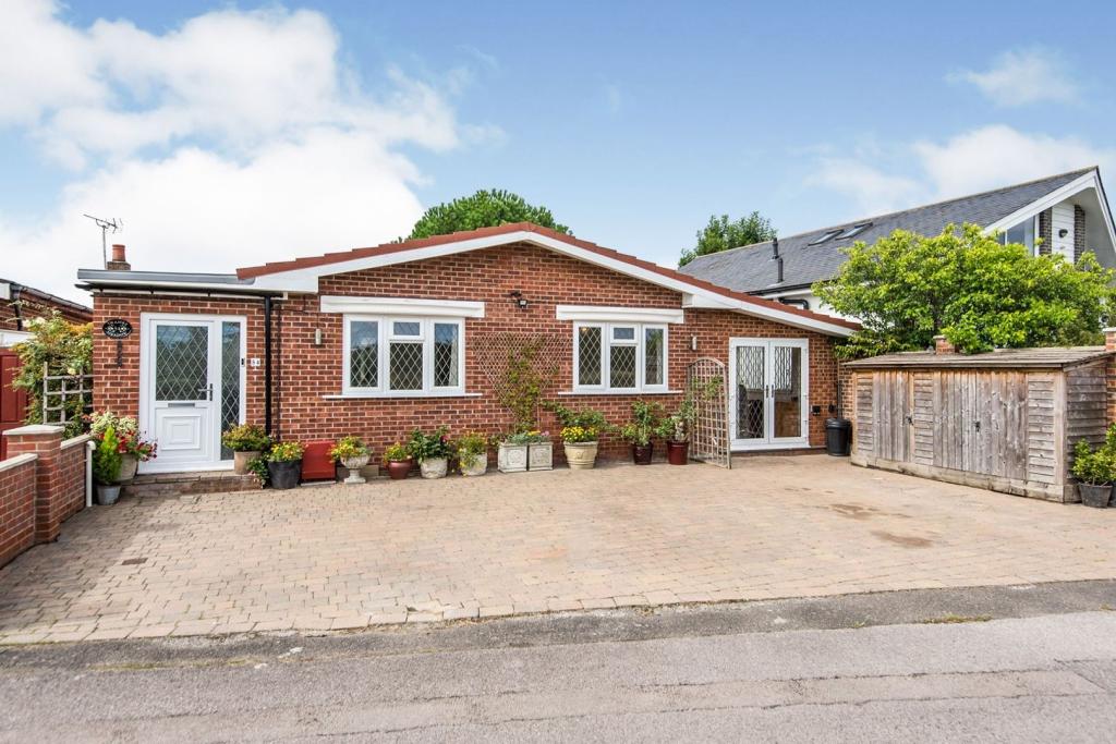 4 bedroom detached bungalow for sale in Thames Meadow, Shepperton, TW17