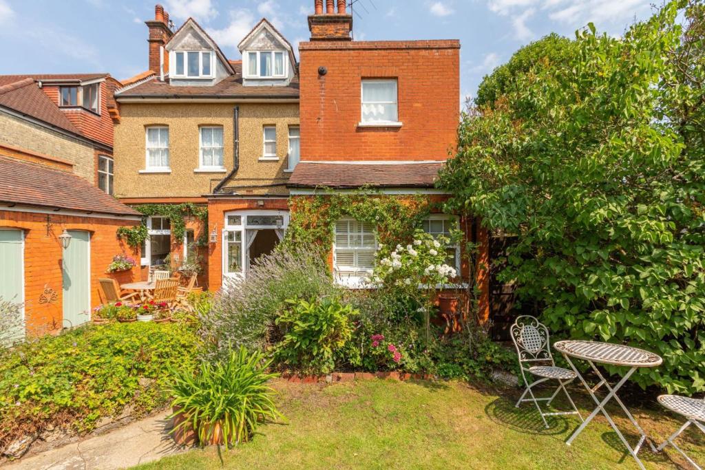 1 bedroom flat for sale in Priory Road, Crouch End, N8