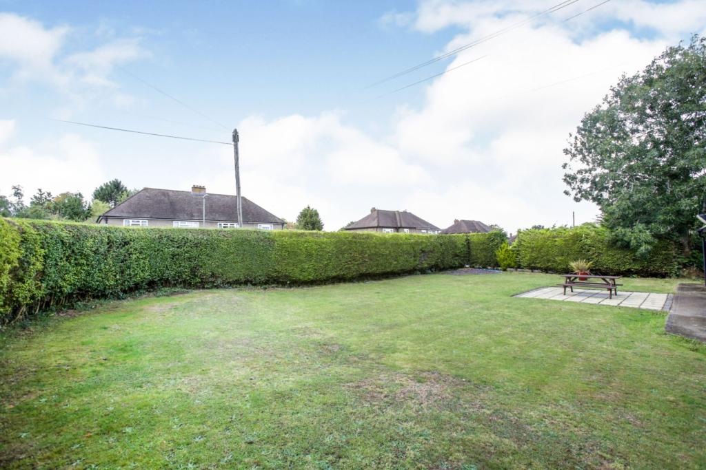 2 bedroom for sale in Crewes Close, Warlingham, CR6