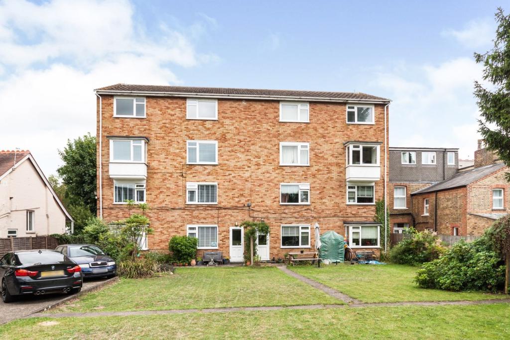 2 bedroom flat for sale in Kingston Road, Teddington, TW11