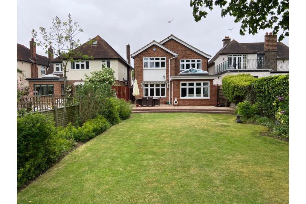 4 bedroom detached house for sale in Parkway, Gidea Park, RM2