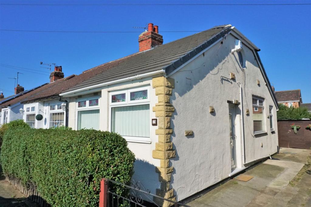 2 bedroom semidetached bungalow for sale in Leamington Grove, Middlesbrough, TS3