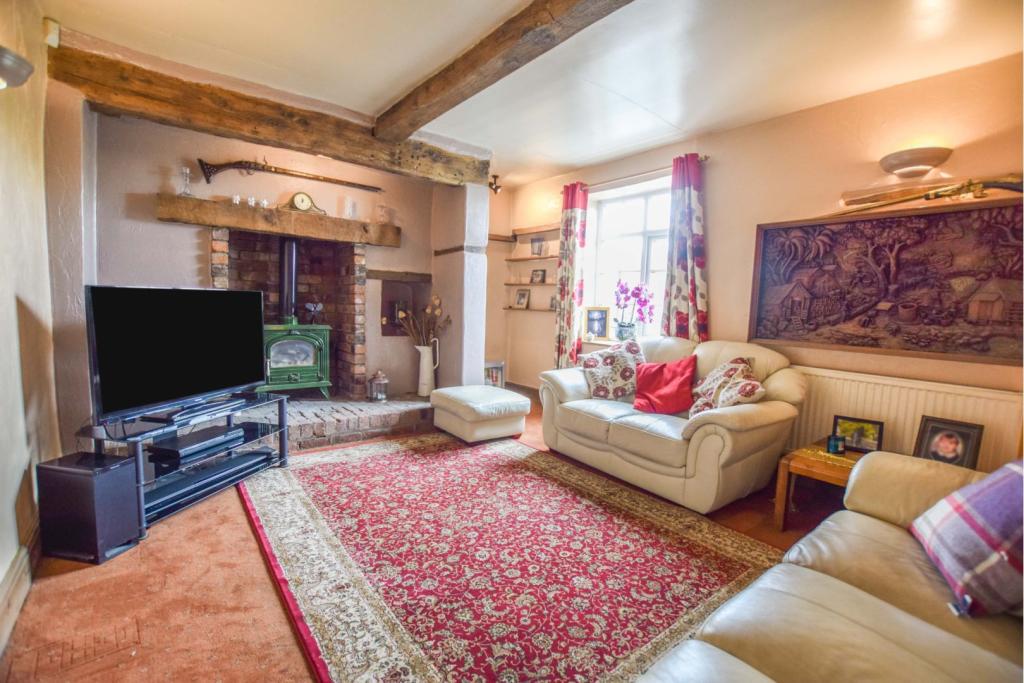 7 bedroom detached house for sale in Oakes Corner, Hatherton, Nantwich, CW5