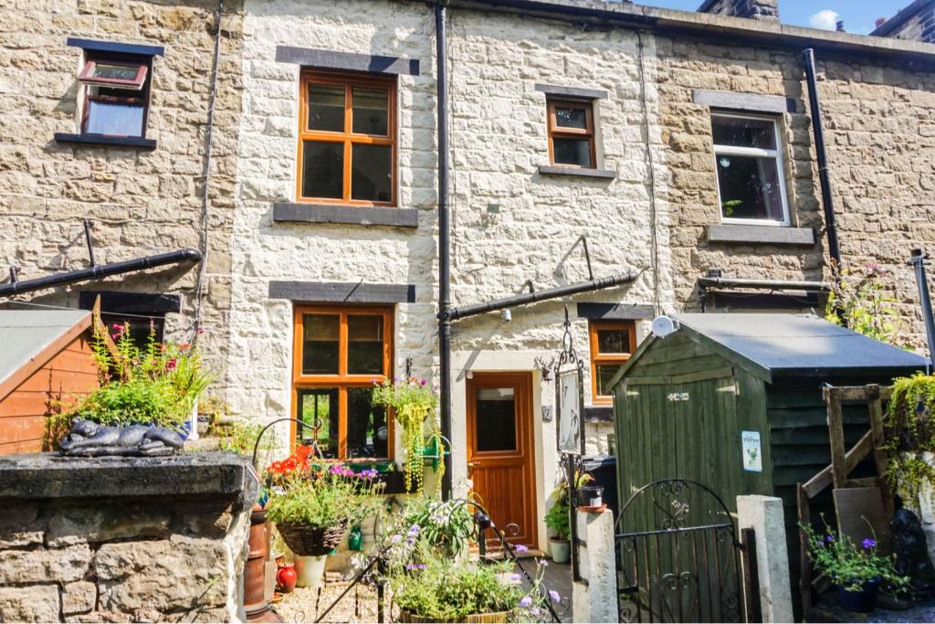 3 bedroom terraced house for sale in South Terrace, Ramsbottom, BL0