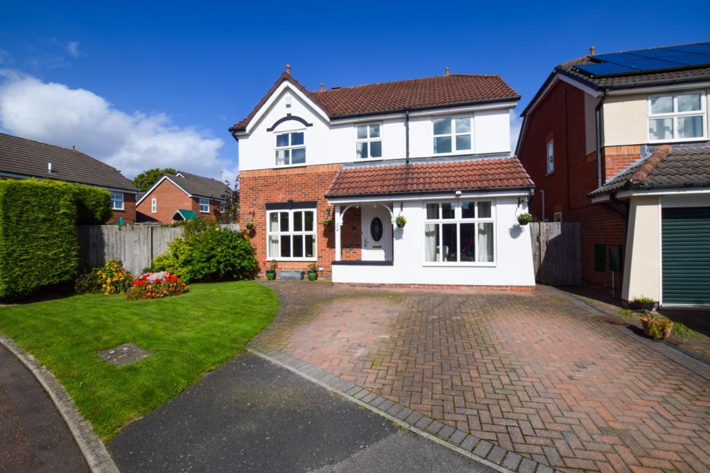 4 bedroom detached house for sale in Shetland Drive, Stanney Oaks