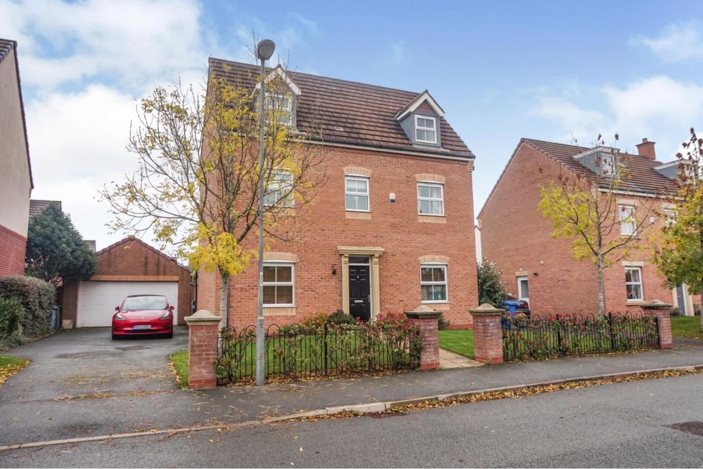 4 bedroom detached house for sale in Barry Drive, Liverpool, L19