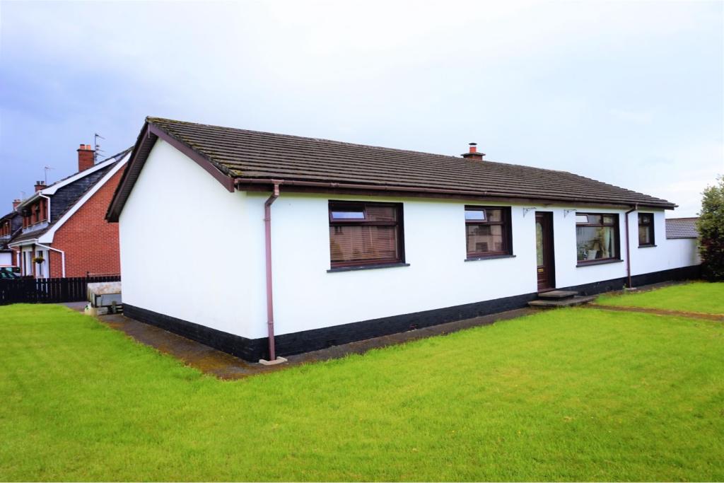 4 bedroom detached bungalow for sale in Ballynure Road, Ballyclare, BT39