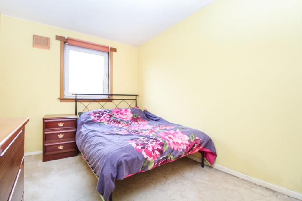 2 bedroom flat for sale in Cornhill Terrace, Aberdeen, AB16