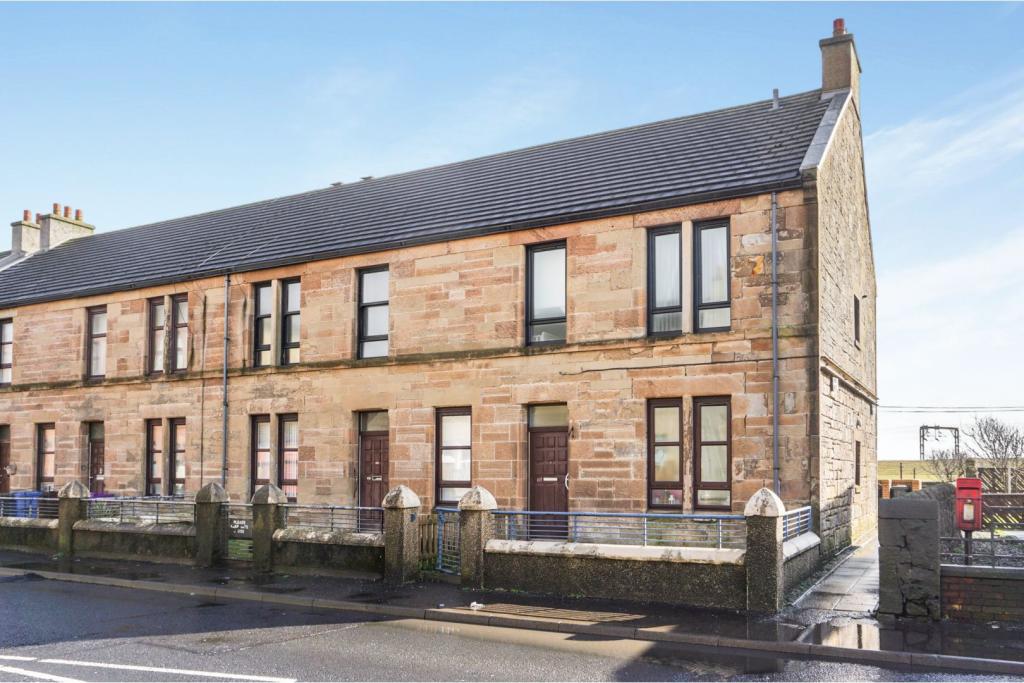 2 bedroom flat for sale in Canal Street, Saltcoats, KA21
