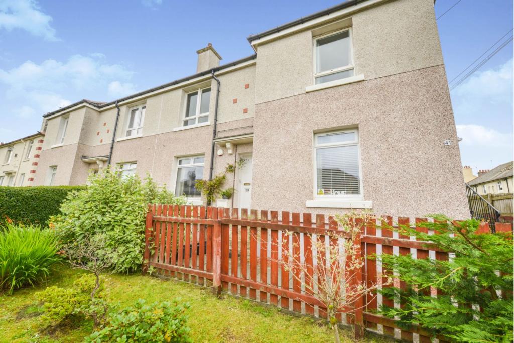 2 bedroom flat for sale in Aviemore Road, Mosspark, Glasgow, G52
