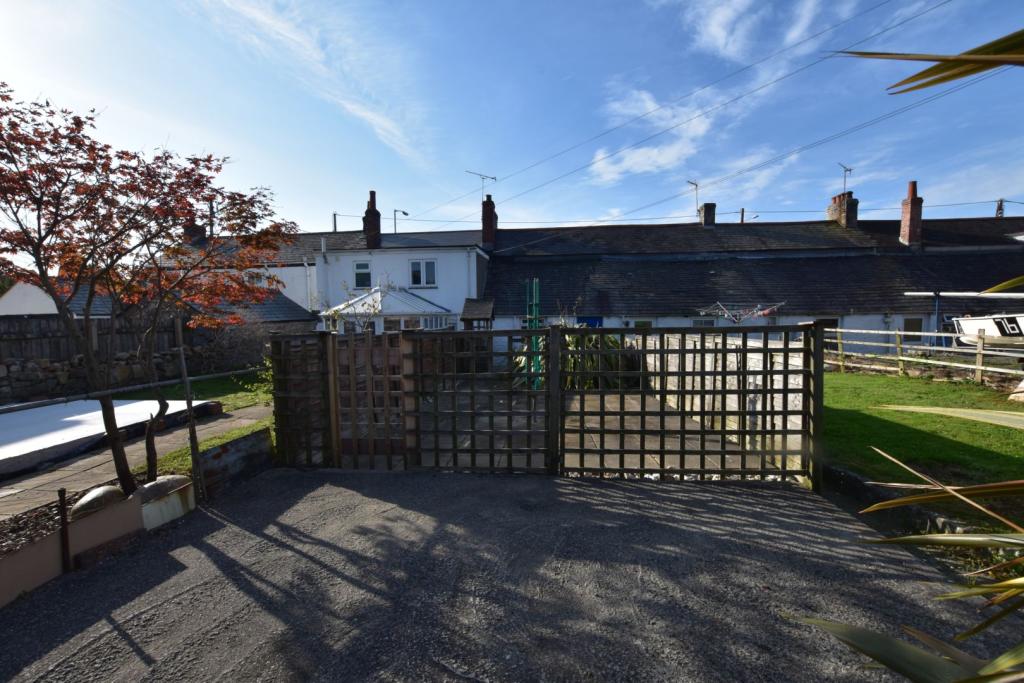 2 bedroom terraced house for sale in Mount Charles Road, St. Austell, PL25