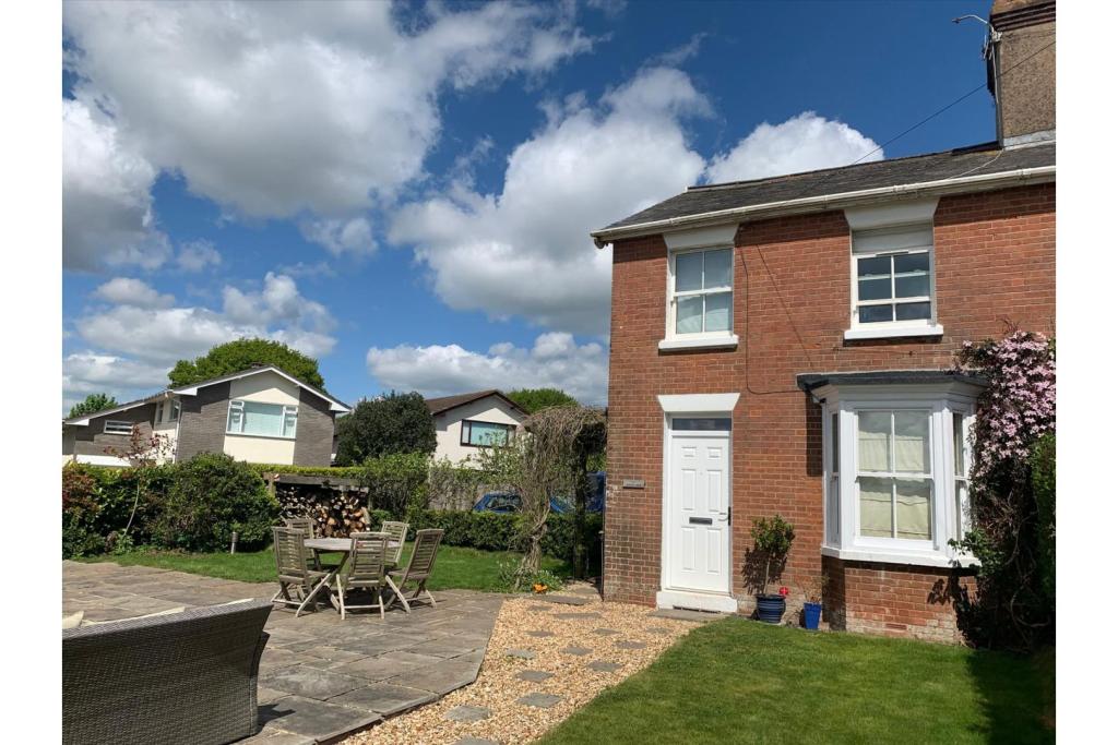 2 bedroom semidetached house for sale in Feniton, Honiton, EX14