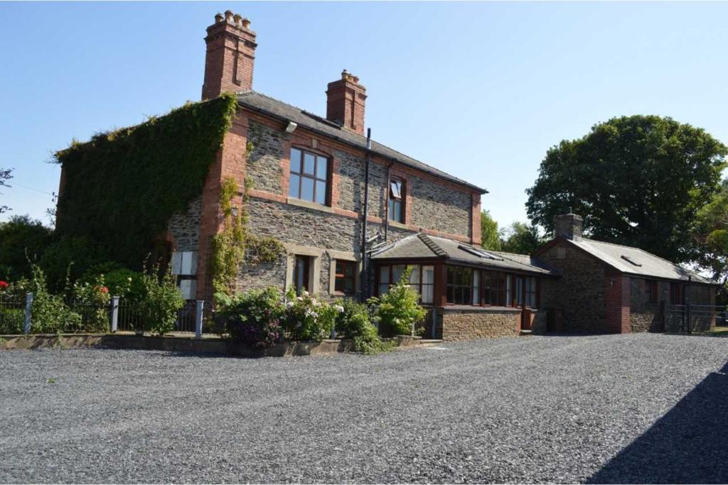 5 bedroom detached house for sale in Bryncrug, Tywyn, LL36