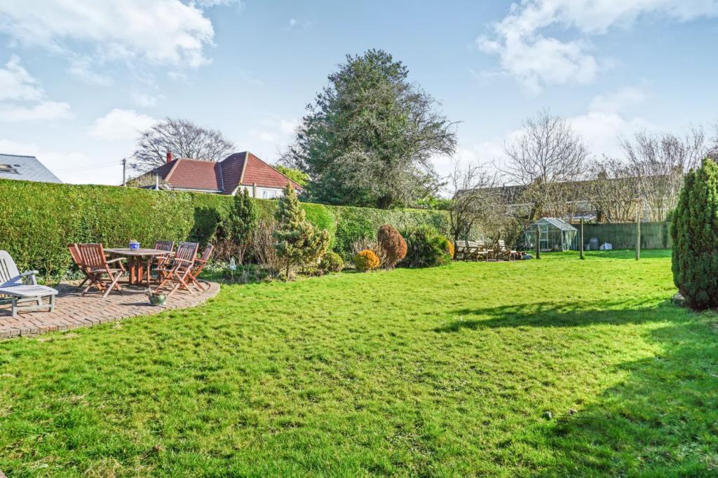 3 bedroom detached bungalow for sale in St. Mellons Road, St. Mellons, CF3