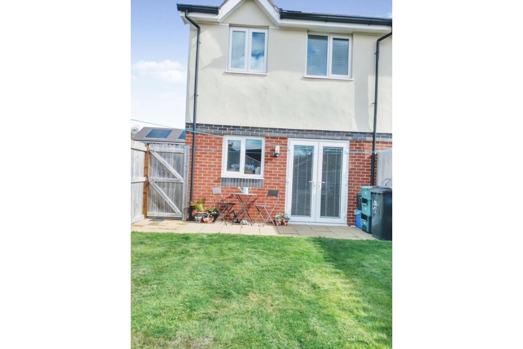 3 bedroom semidetached house for sale in Parc Castell, Llandudno