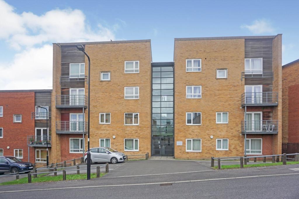 2 bedroom apartment for sale in Park Grange Mount, Sheffield, S2