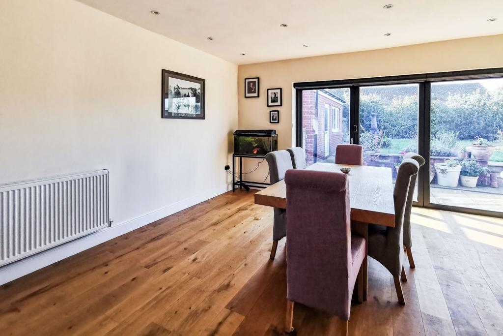 3 bedroom detached bungalow for sale in Dunston Road, Metheringham