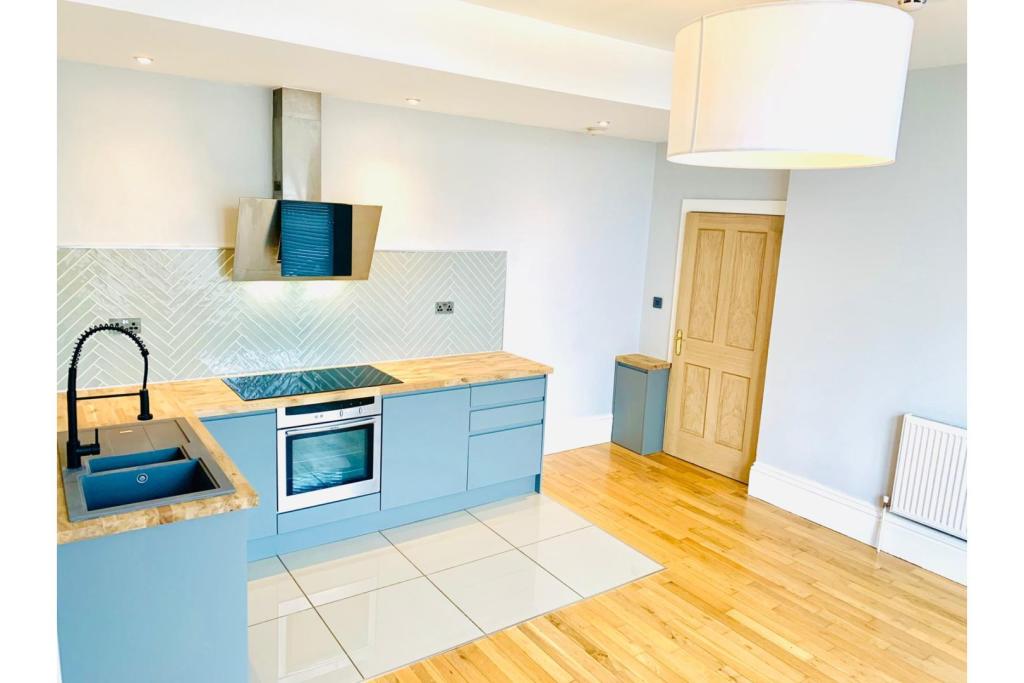 2 bedroom apartment for sale in 12 College grove view