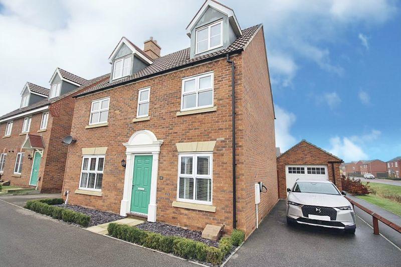 5 bedroom detached house for sale in Albatros Way, Louth , LN11