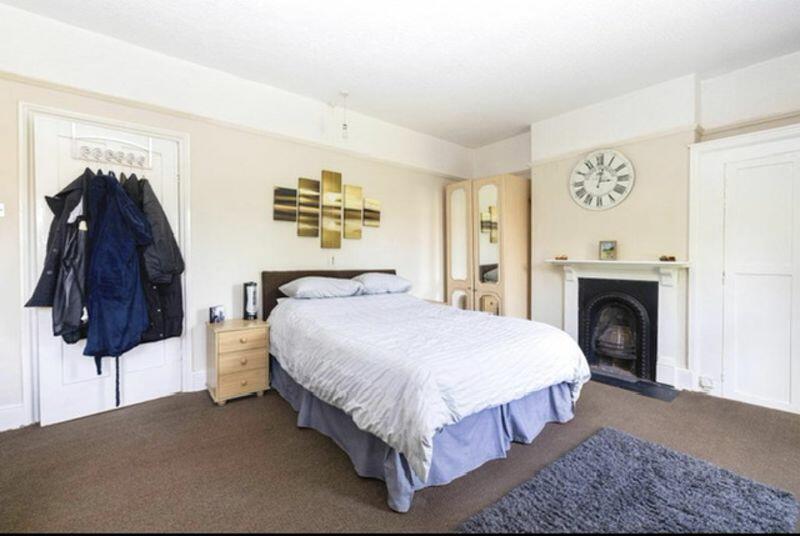 5 bedroom semidetached house for sale in Grimsby Road, Louth, LN11
