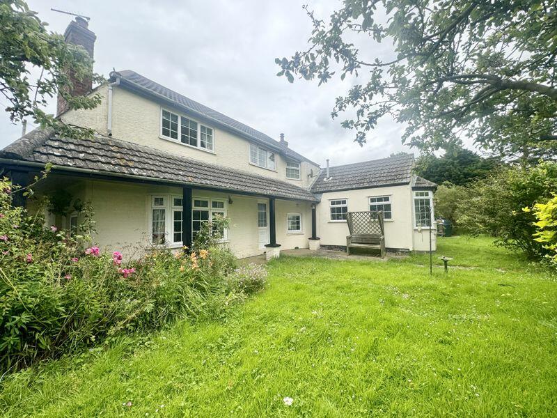 3 bedroom detached house for sale in Huttoft Road, Thurlby , LN13