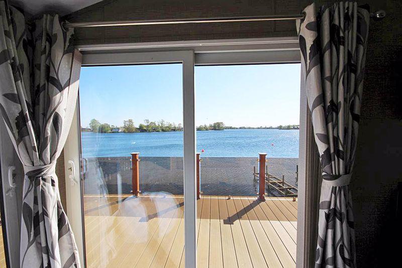 2 bedroom lodge for sale in Tattershall Lakes, Tattershall, LN4