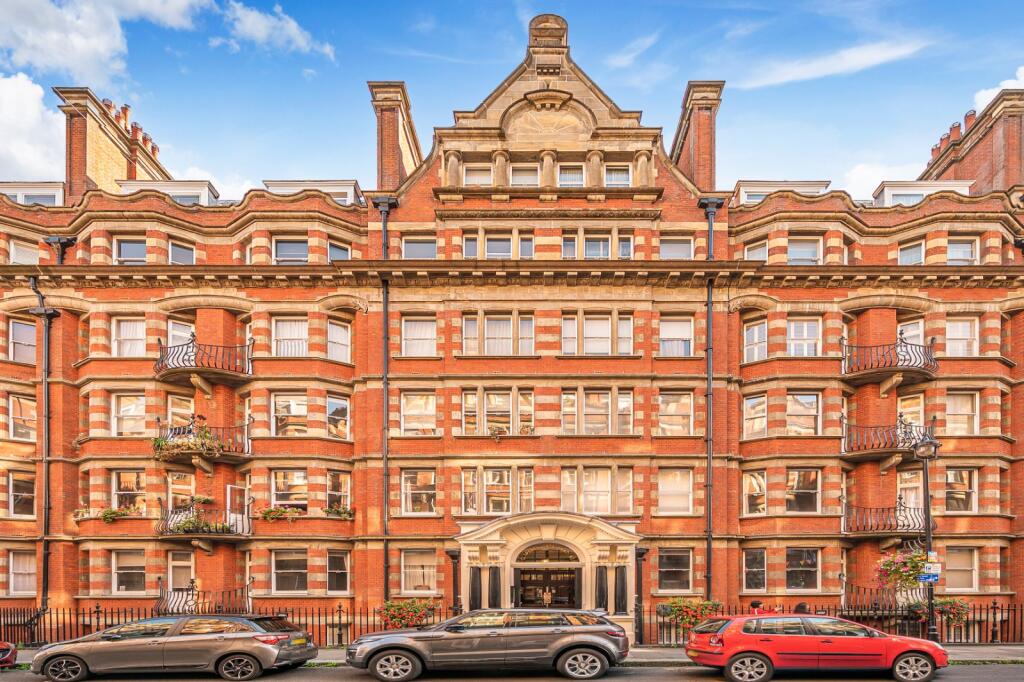 Main image of property: Clarence Gate Gardens, Glentworth Street, London