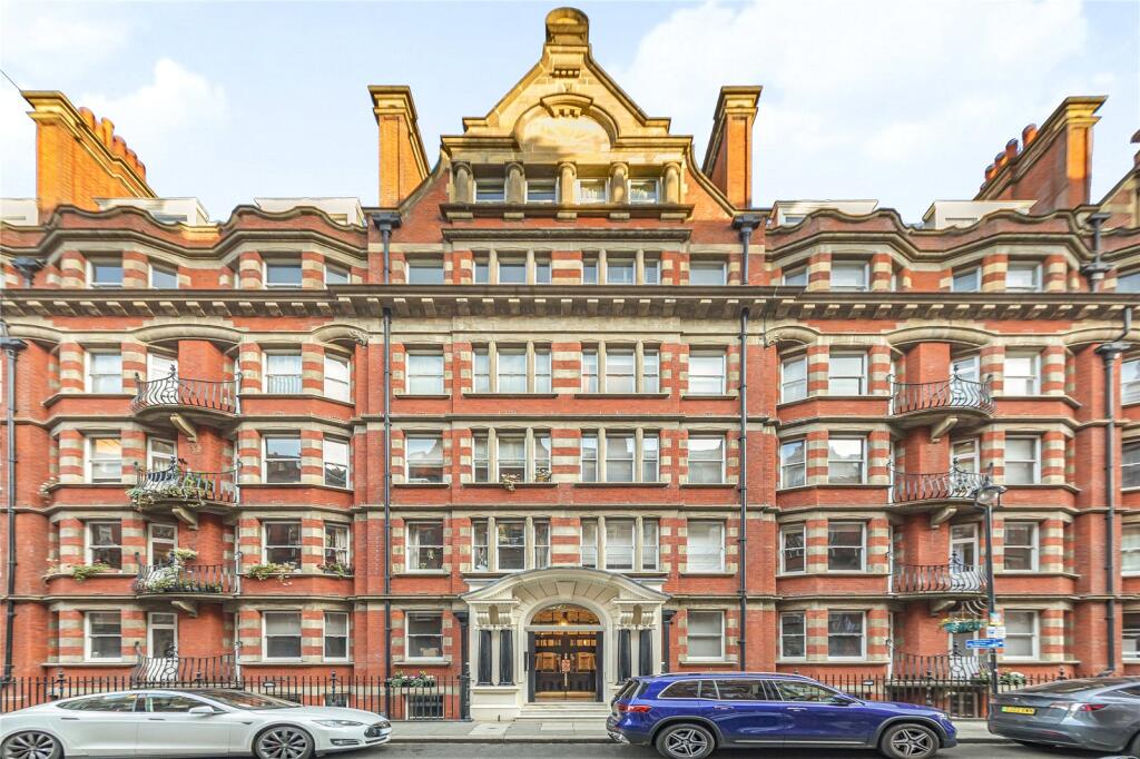 Main image of property: Clarence Gate Gardens, Glentworth Street, London