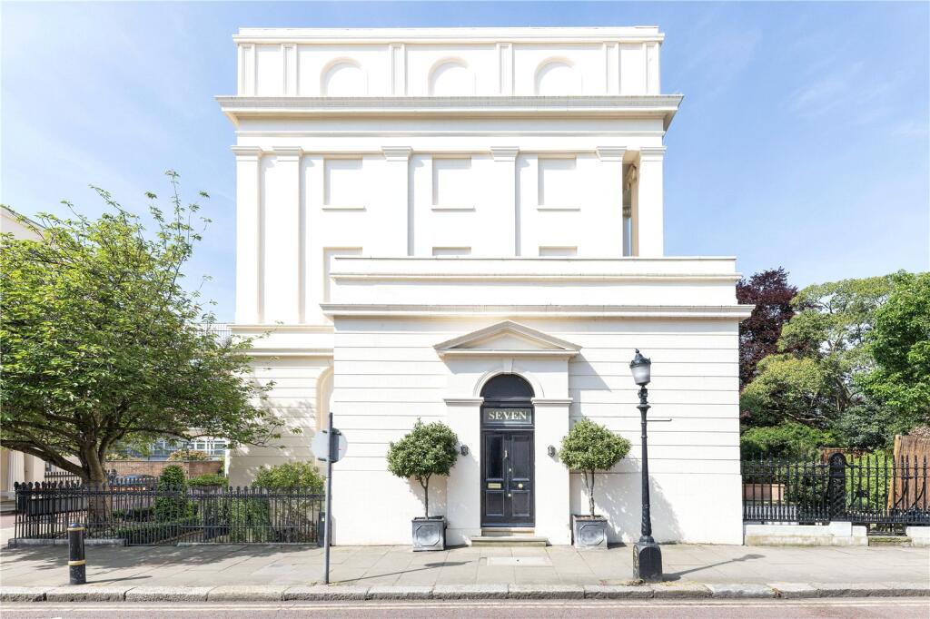 Main image of property: York Gate, Regent's Park, London