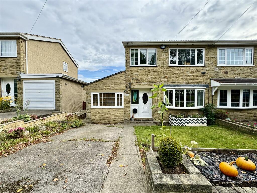 Main image of property: Fleminghouse Lane, Almondbury, Huddersfield, HD5 8UB