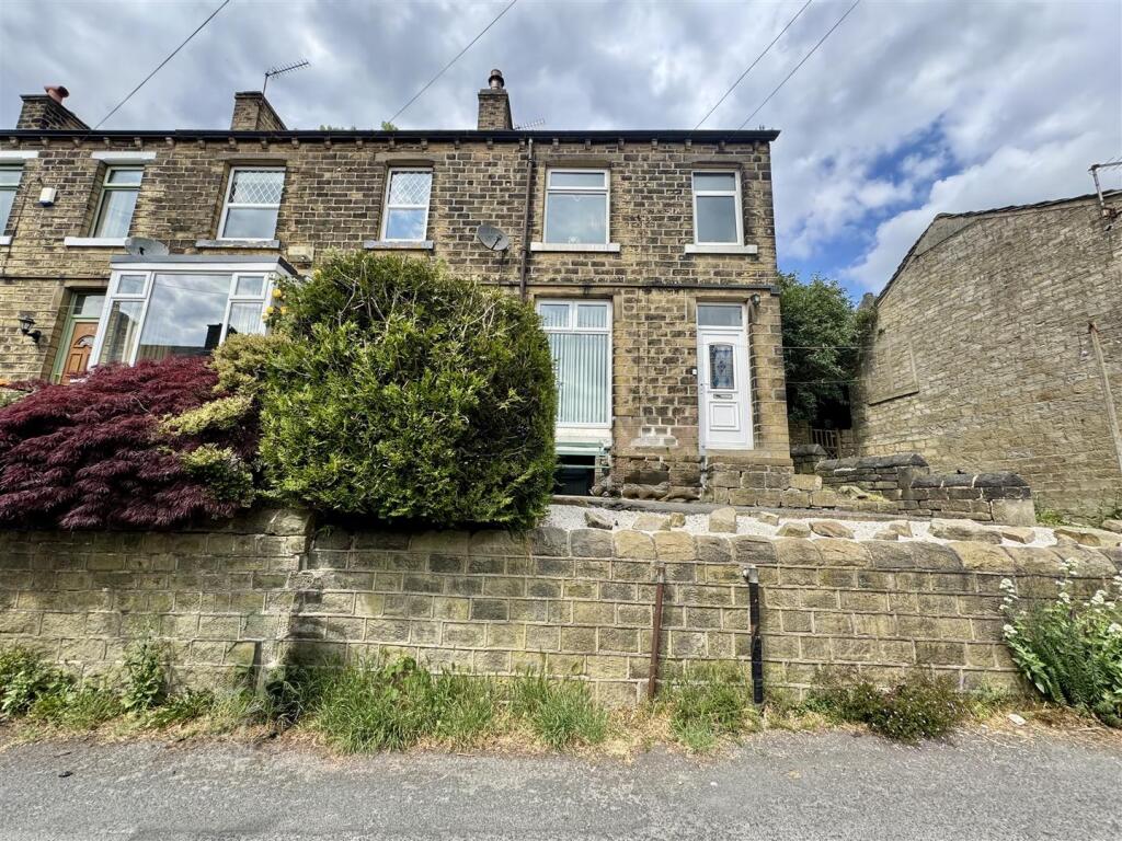 3 bedroom end of terrace house
