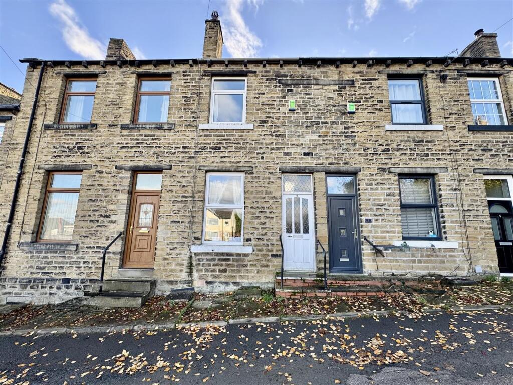 Main image of property: Brick Bank, Almondbury, Huddersfield, HD5 8RU