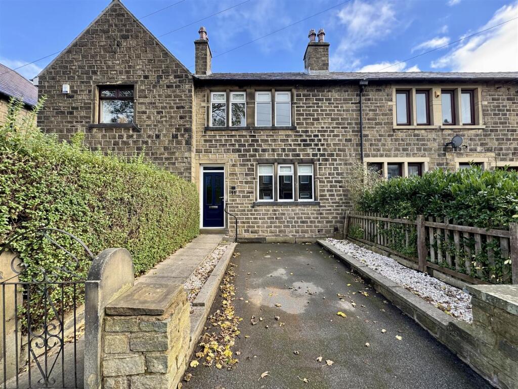Main image of property: Town End, Almondbury, Huddersfield, HD5 8NP