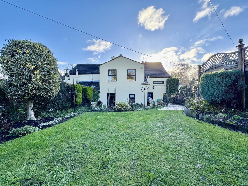 Main image of property: Westgate, Almondbury, Huddersfield, HD5 8XJ