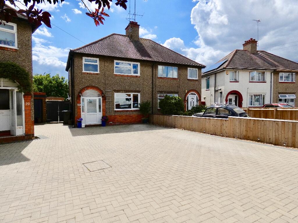 3 bedroom semidetached house for sale in Beverley Crescent, The