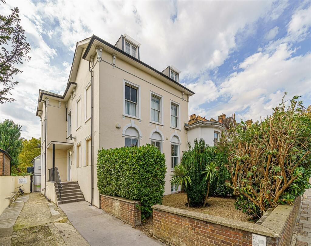 Main image of property: High Street, Penge, Bromley, SE20