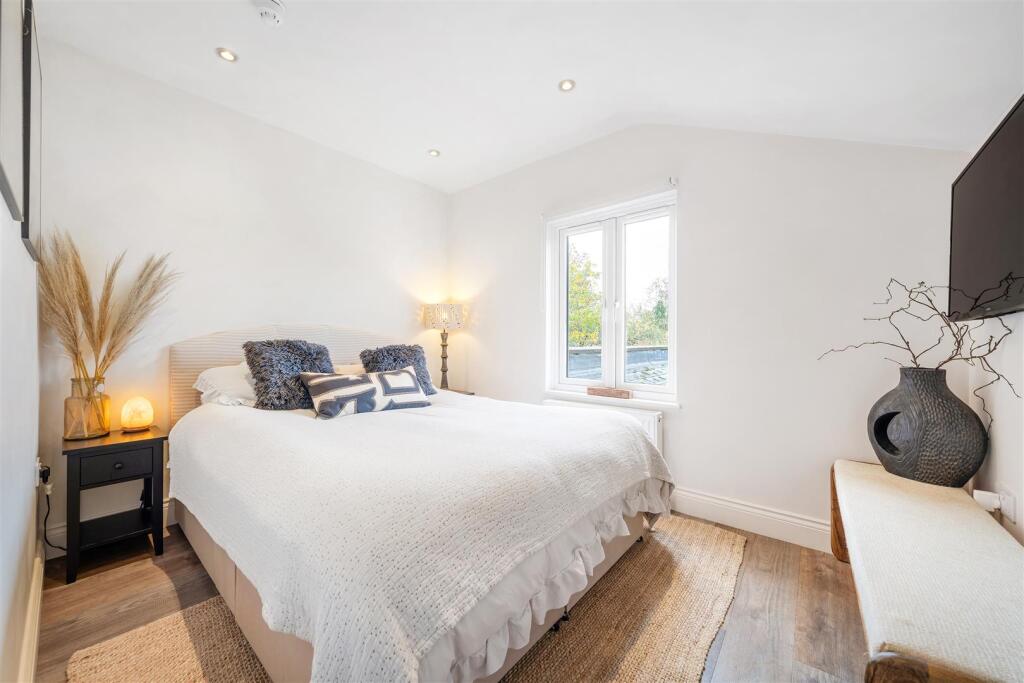 Main image of property: Birchanger Road, South Norwood, SE25