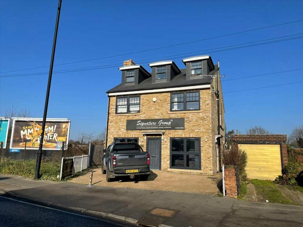 Commercial property for rent in Station Rd, Romford, Gidea Park ...