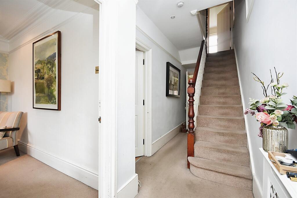 4 bedroom semidetached house for sale in Robin Hood Road, Brentwood, CM15