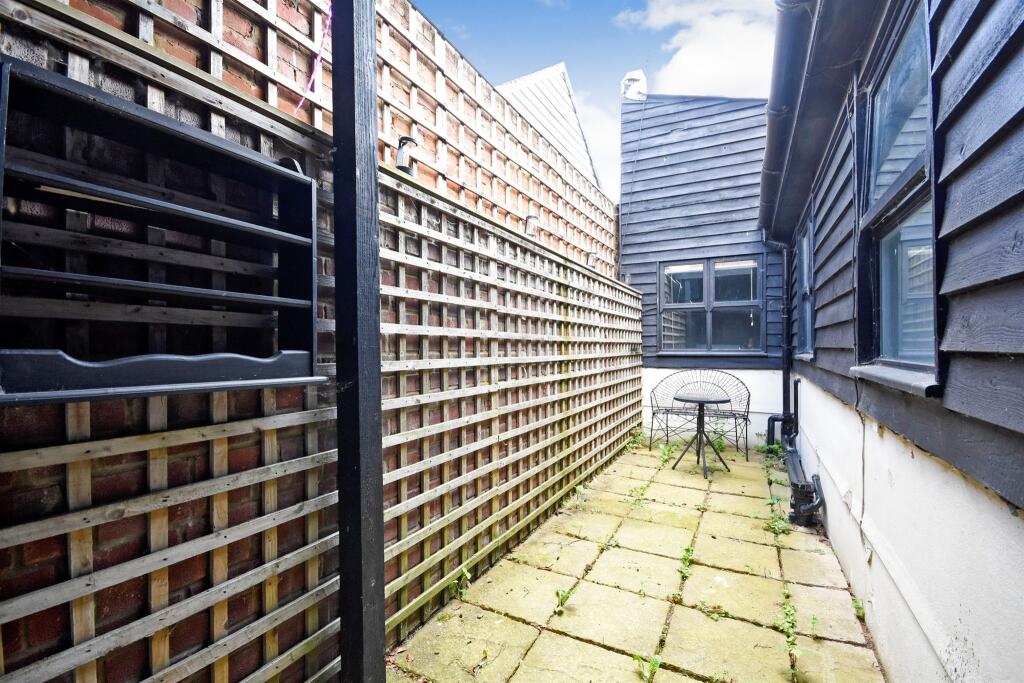 Additional property image - Coxtie Green Road, Pilgrims Hatch, Brentwood
