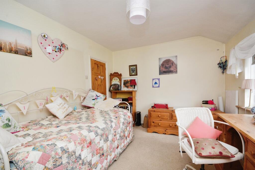Additional property image - Tower Hill, Brentwood
