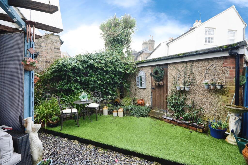 Additional property image - Tower Hill, Brentwood