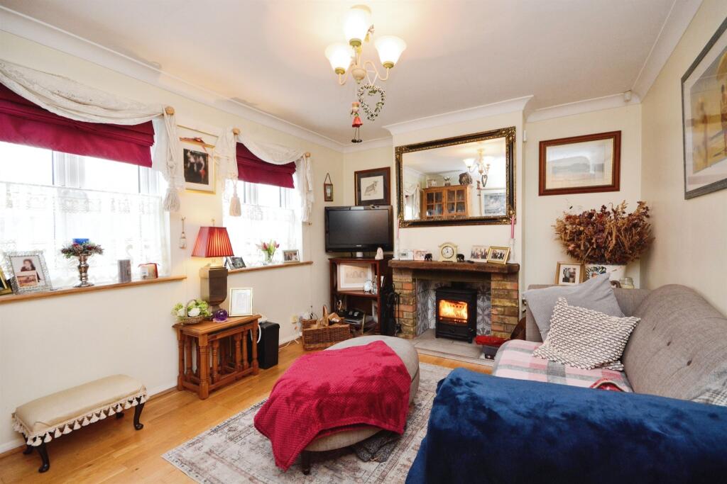 Additional property image - Tower Hill, Brentwood